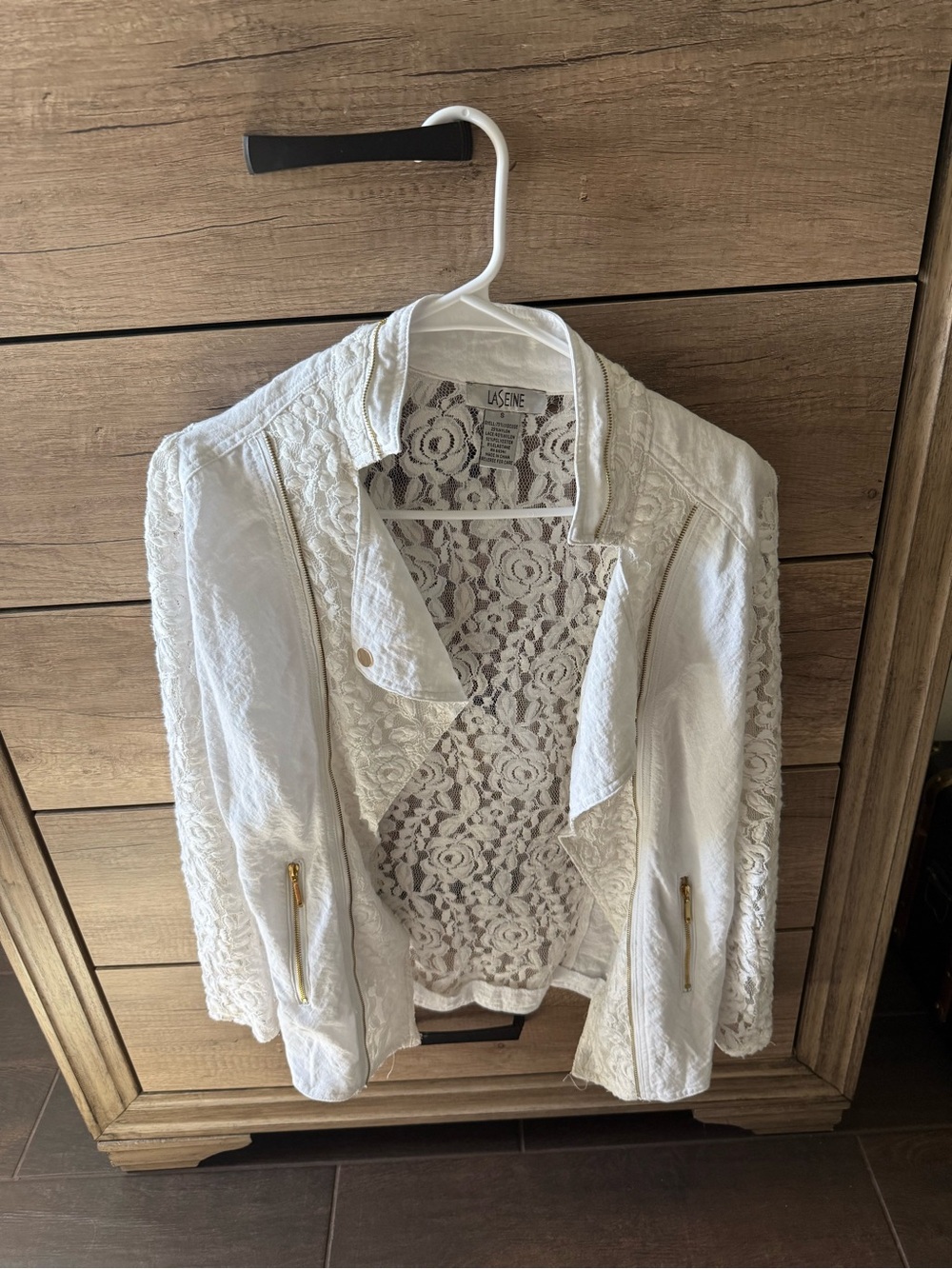 LASEINE - Lace-Back White Women's Jacket - Lightweight Fashion Blazer